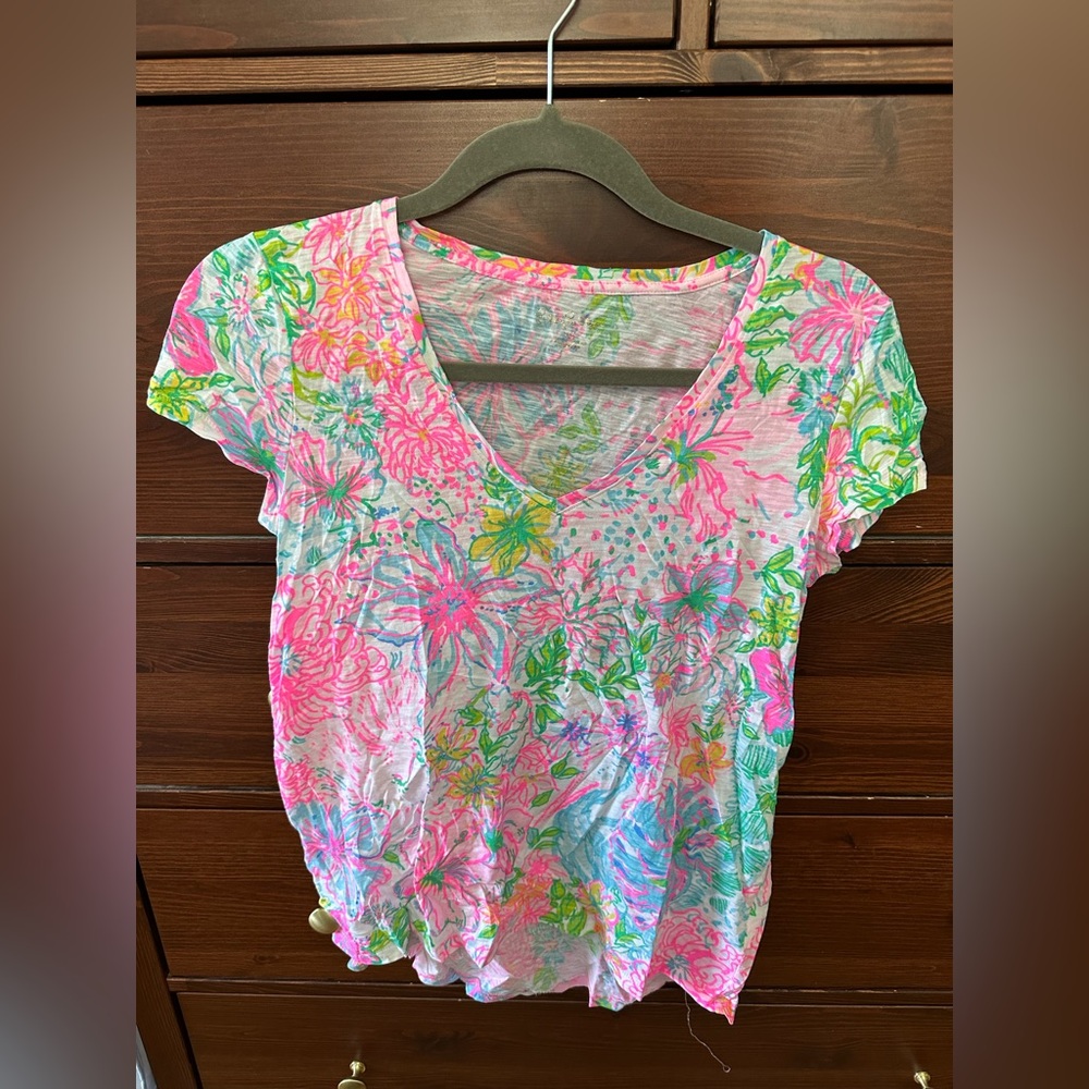 EUC Lilly Pulitzer Etta Tshirt in XS